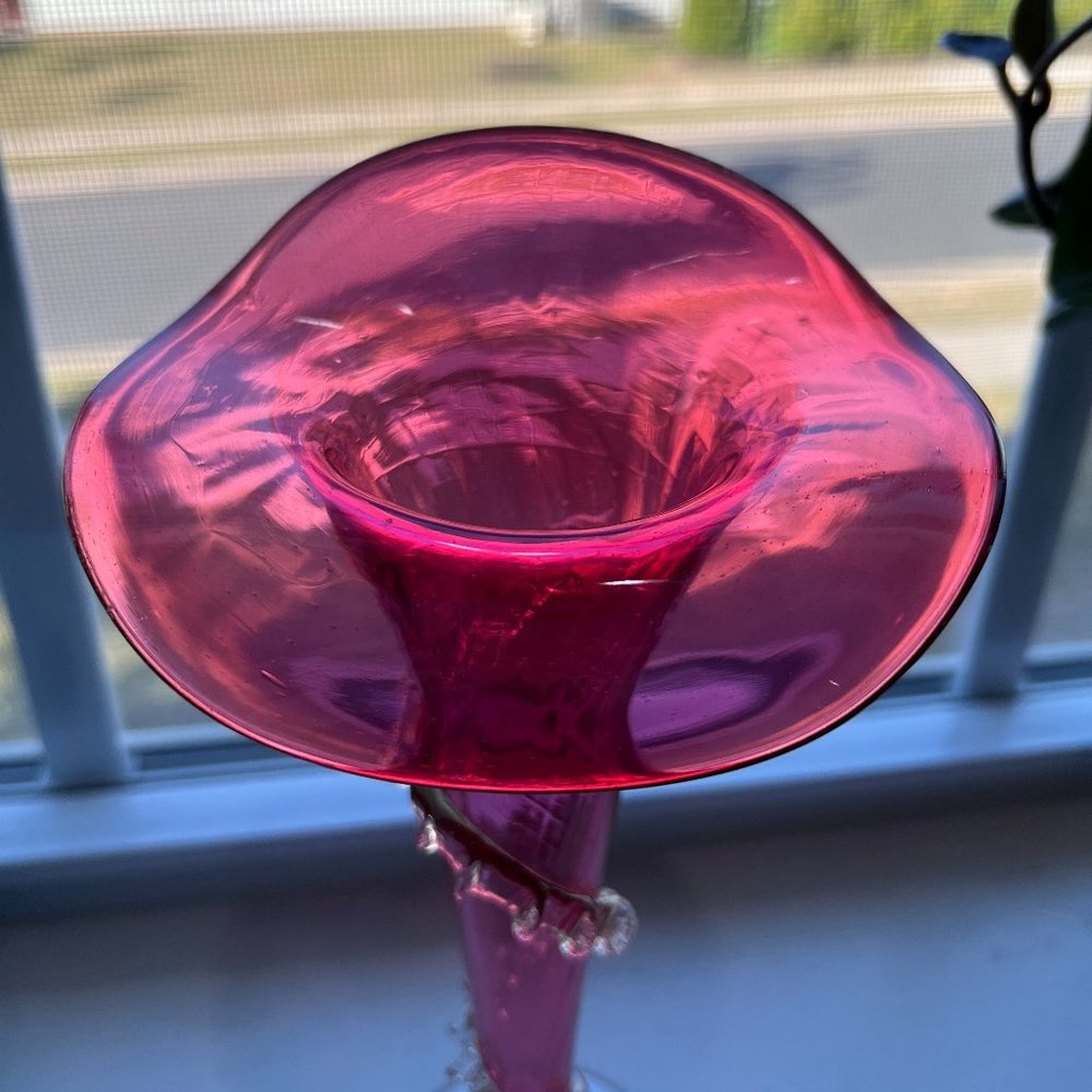 Vintage Victorian Cranberry Glass Jack-in-the-Pulpit Vase - Picture 6 of 13
